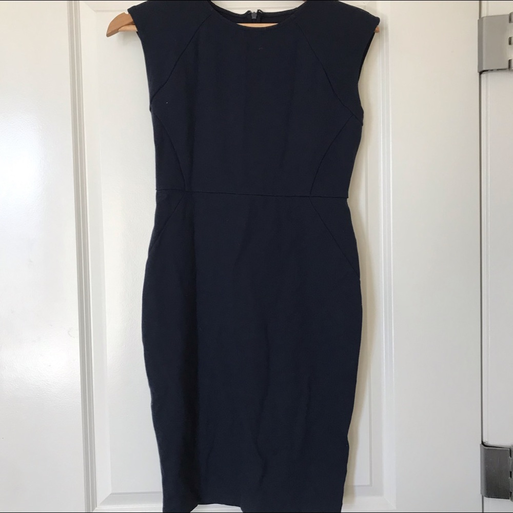 Cute short work dress.